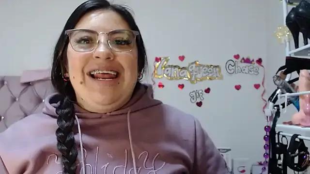 lanaqueen699 — suck tities niplles spit moans