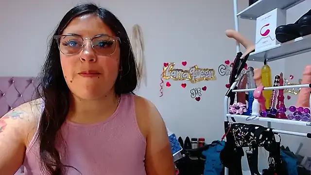 lanaqueen699 on StripChat