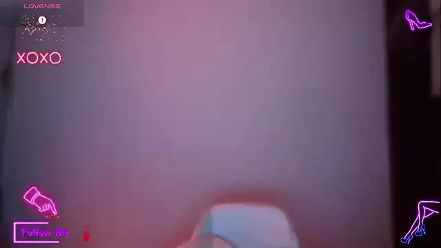 LauGrayJ on StripChat