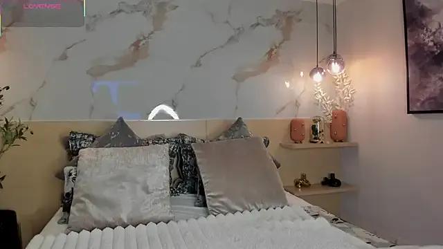 LeaThompson on StripChat