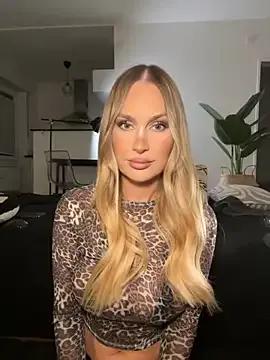 Lena_Blom on StripChat
