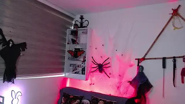 Lexxi_and_RedWidow on StripChat