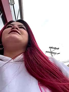 lia_moon77 on StripChat