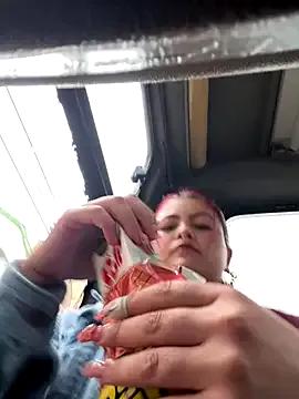 lia_moon77 on StripChat