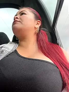 lia_moon77 on StripChat