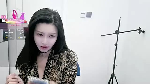 LILIBB-2025 on StripChat