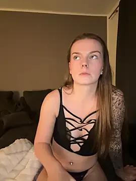 LisaFreierxx — Show boobs + Massage 