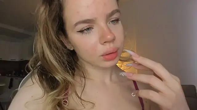 lit_asella on StripChat