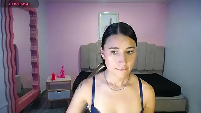 lizzyluk_ch on StripChat