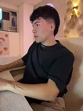 Logan_smith1 on StripChat