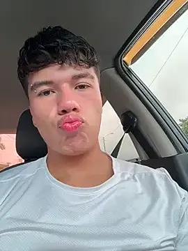 Logan_smith1 — Show cum in the car  