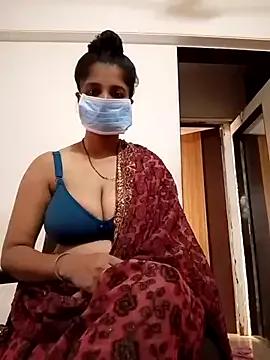 Love_Foreverr12 on StripChat