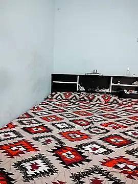 LoveLy-Soneya on StripChat