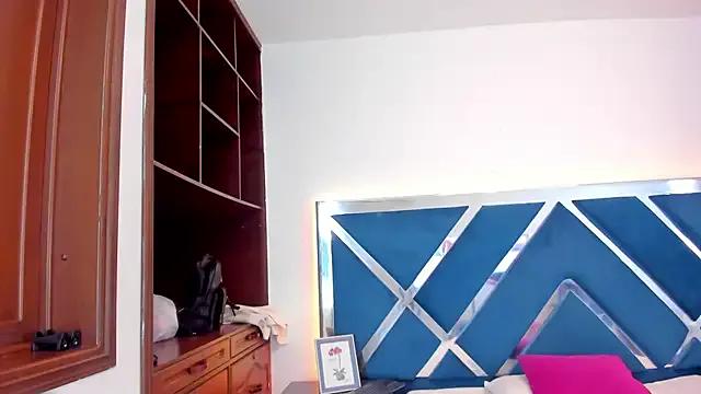 LucineArias on StripChat