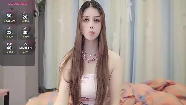 Lucky-xiuxiu on StripChat