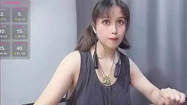 Lucky-xiuxiu on StripChat