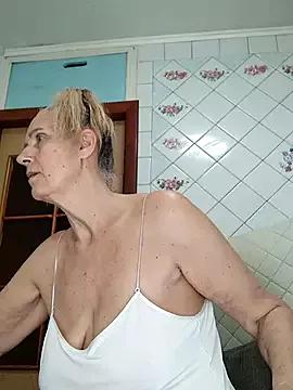 lukerya on StripChat