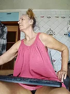 lukerya on StripChat