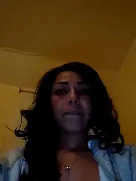 Lunasquirt1985 on StripChat