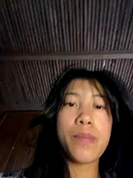 LylyOx9 on StripChat