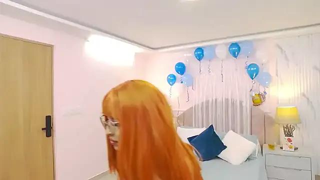 MadelaineJones on StripChat