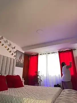 MadissonFord — wet my big pussy 