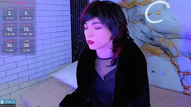 MaeveKuro on StripChat