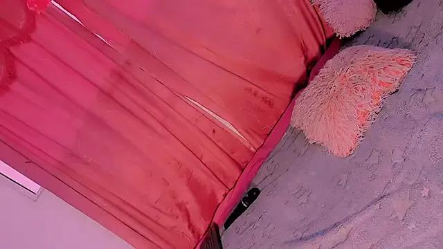 Mariana-ofc on StripChat