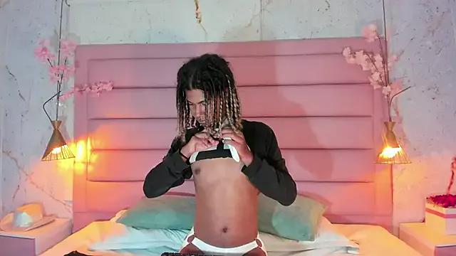 Maxim-Walker on StripChat