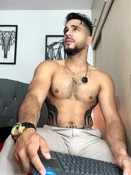 Maximiliano_ford on StripChat