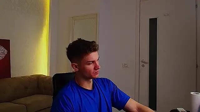 MaxKaiden on StripChat