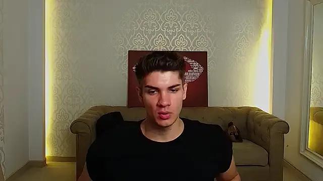 MaxKaiden on StripChat