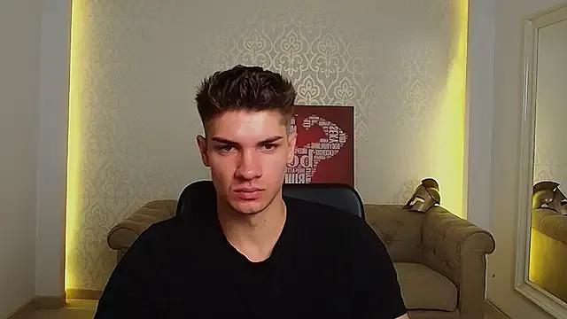 MaxKaiden on StripChat