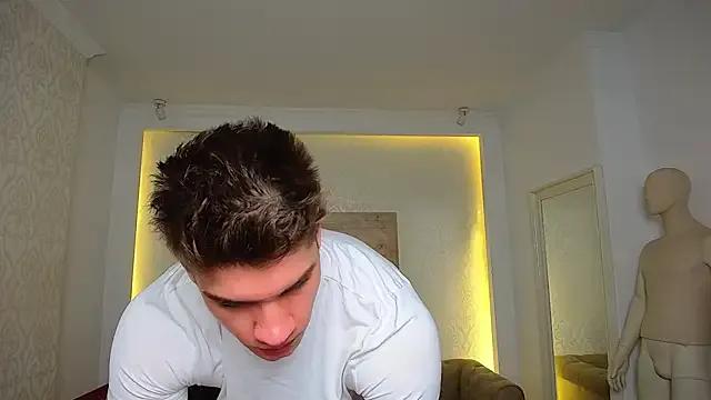 MaxKaiden on StripChat