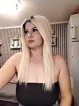 Mayaaaaaa_ on StripChat