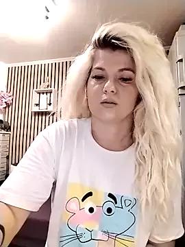 Mayaaaaaa_ on StripChat