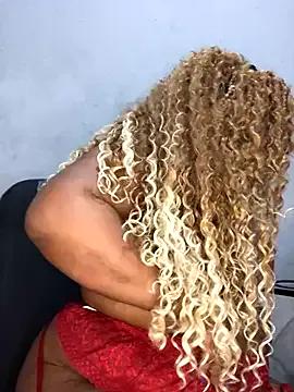 Meellcarioca on StripChat