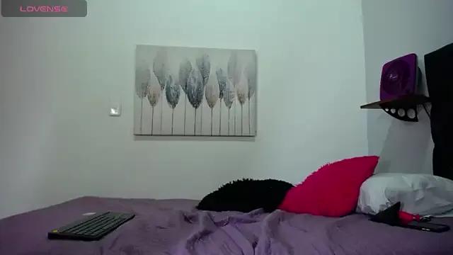 MEGANG02 on StripChat