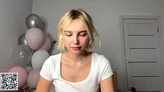 MelodyImam on StripChat