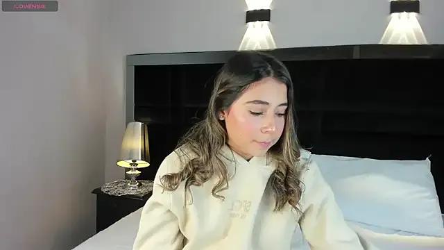 MelodyRey_ — NAKED + OIL