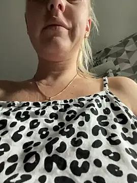 MerlinDave on StripChat