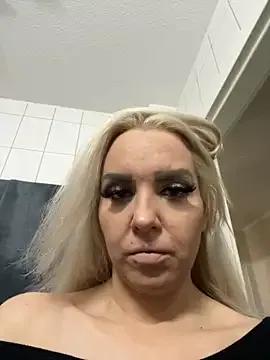 MIA-XXX on StripChat