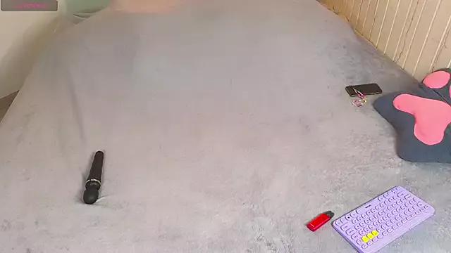 Mia_Mia_M on StripChat