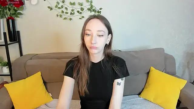 Miche1le_Allenne on StripChat