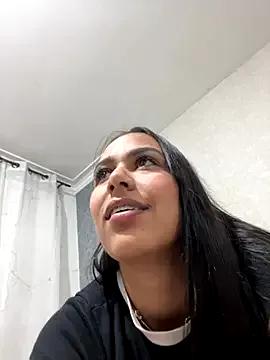 MiilaBlake on StripChat