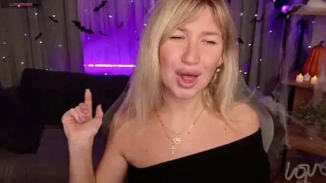 MilaBott on StripChat