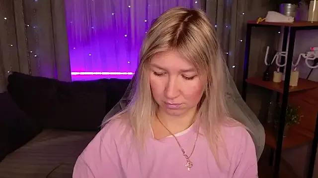 MilaBott on StripChat