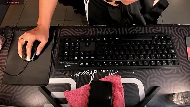 MilaColeman on StripChat