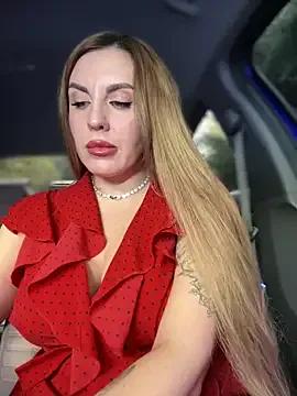 MilfNextDoor20 on StripChat