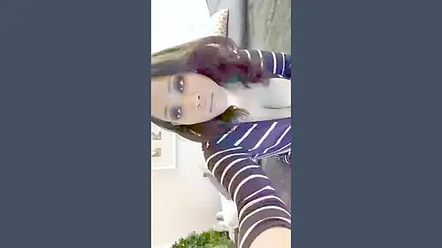 MilfRayne on StripChat